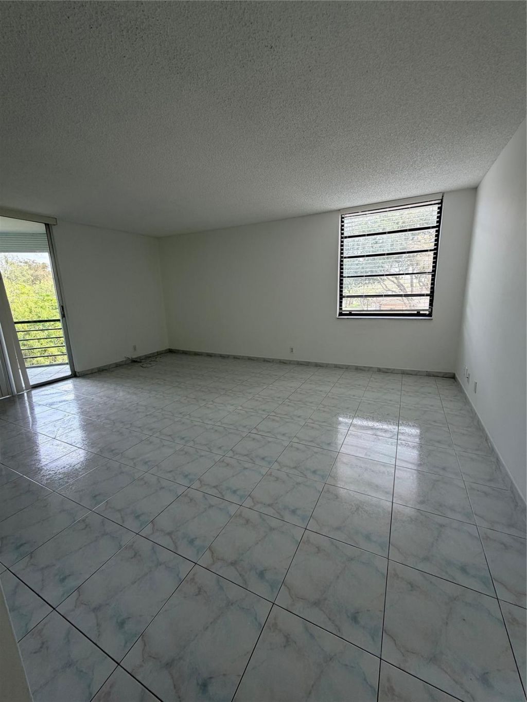 3100 N Pine Island Road, Unit 310, Sunrise, FL 33351 Photo