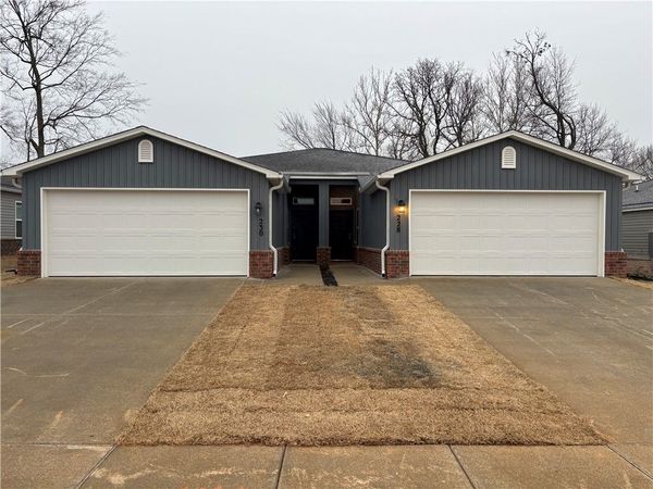 6608 NW Altus Street , Bentonville, AR 72713