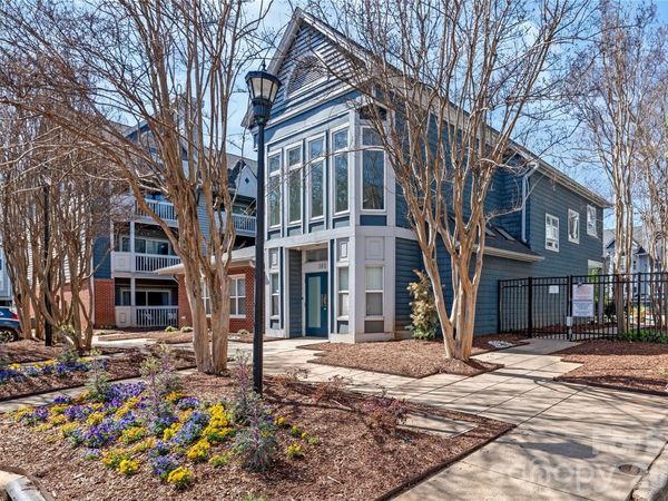 525 N Graham Street, Unit 2F, Charlotte, NC 28202