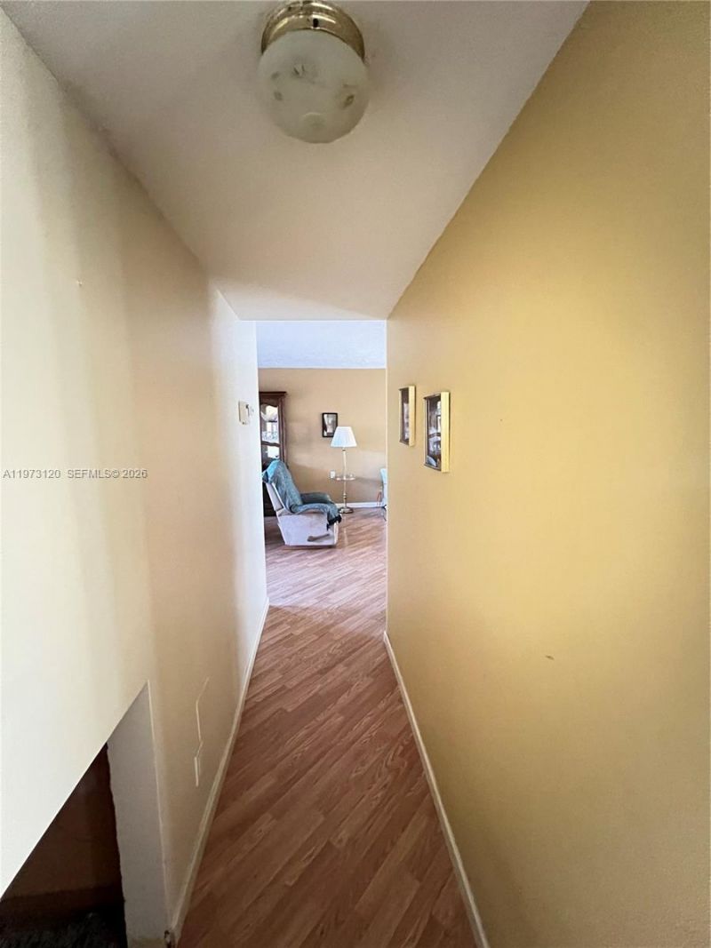 2851 Somerset Dr , Unit 417, Lauderdale Lakes, FL 33311 Photo