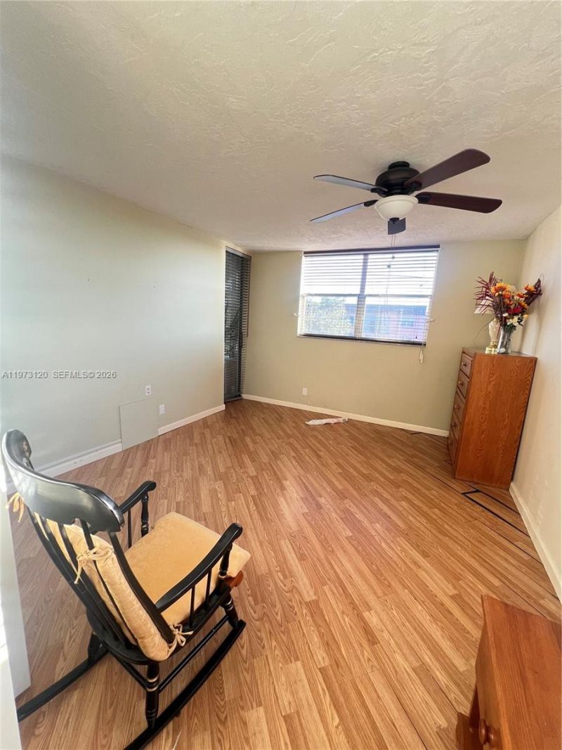 2851 Somerset Dr , Unit 417, Lauderdale Lakes, FL 33311 Photo