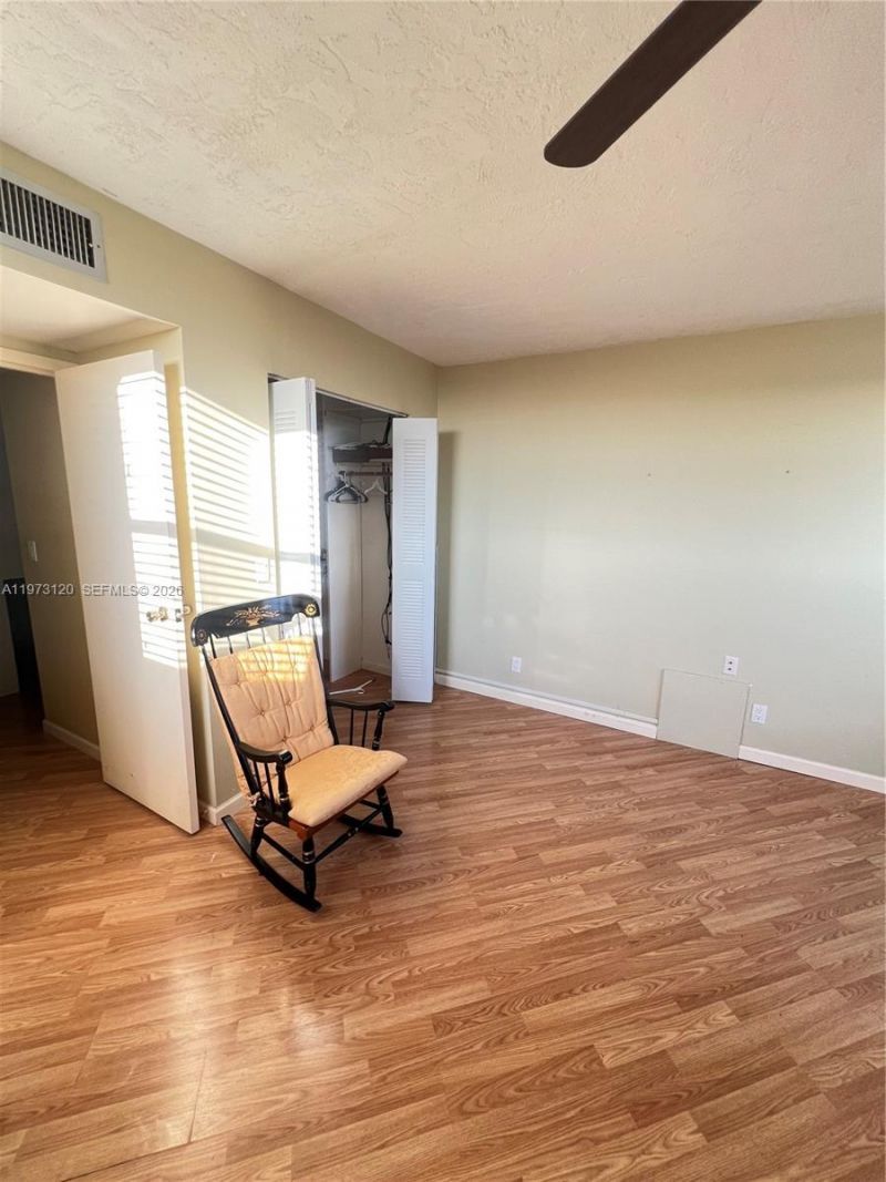 2851 Somerset Dr , Unit 417, Lauderdale Lakes, FL 33311 Photo