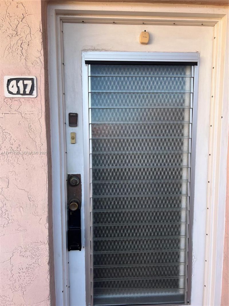 2851 Somerset Dr , Unit 417, Lauderdale Lakes, FL 33311 Photo