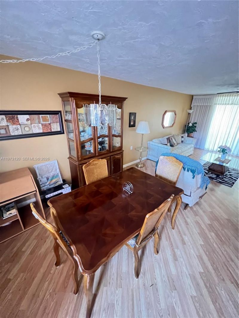 2851 Somerset Dr , Unit 417, Lauderdale Lakes, FL 33311 Photo