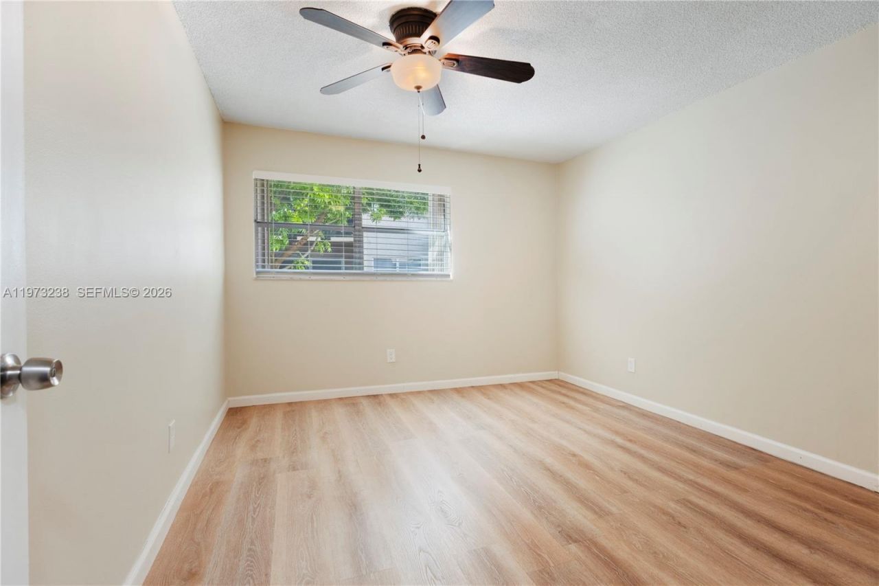 5216 NE 6th Ave , Unit B3, Oakland Park, FL 33334 Photo