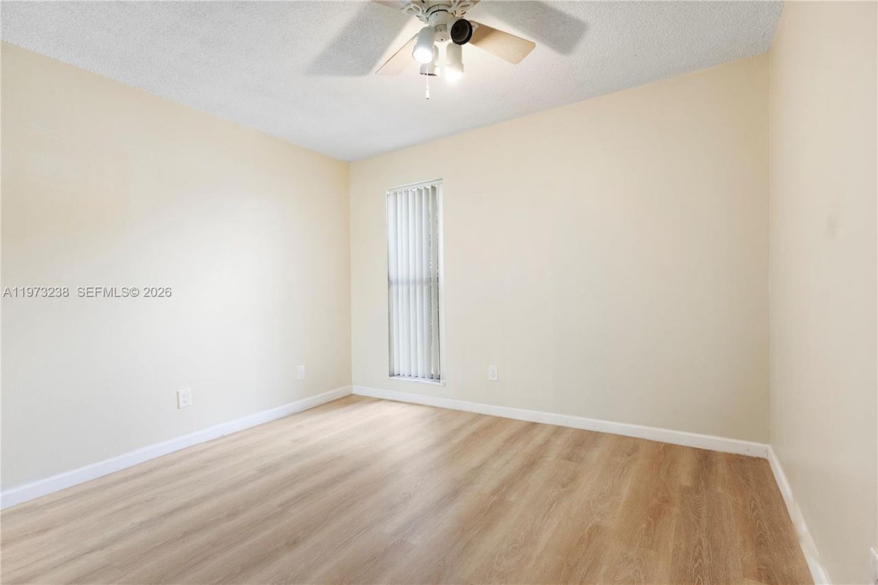 5216 NE 6th Ave , Unit B3, Oakland Park, FL 33334 Photo