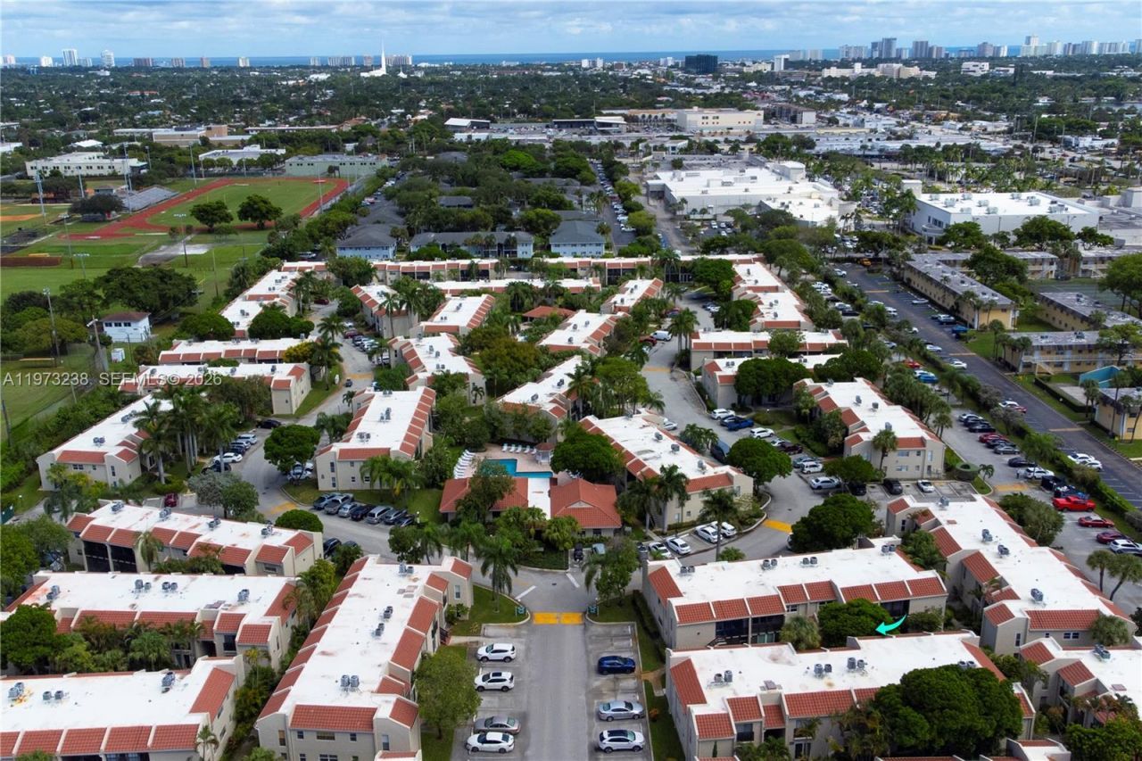 5216 NE 6th Ave , Unit B3, Oakland Park, FL 33334 Photo