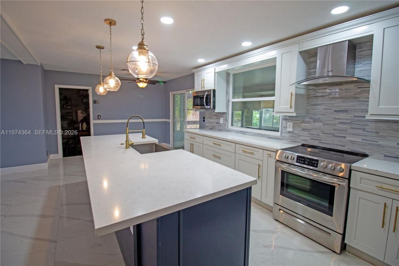 6802 NW 78th St , Tamarac, FL 33321 Photo