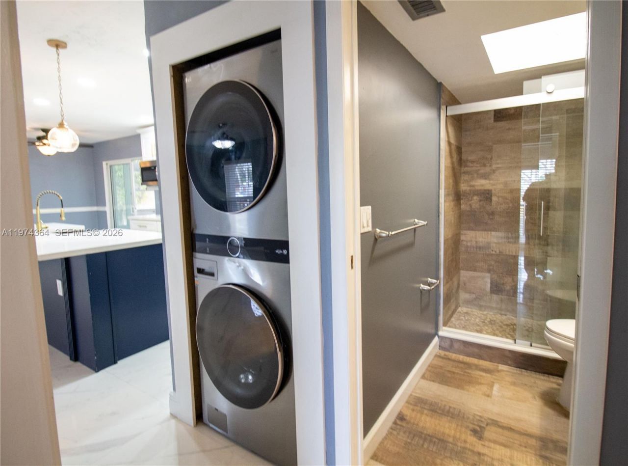 6802 NW 78th St , Tamarac, FL 33321 Photo