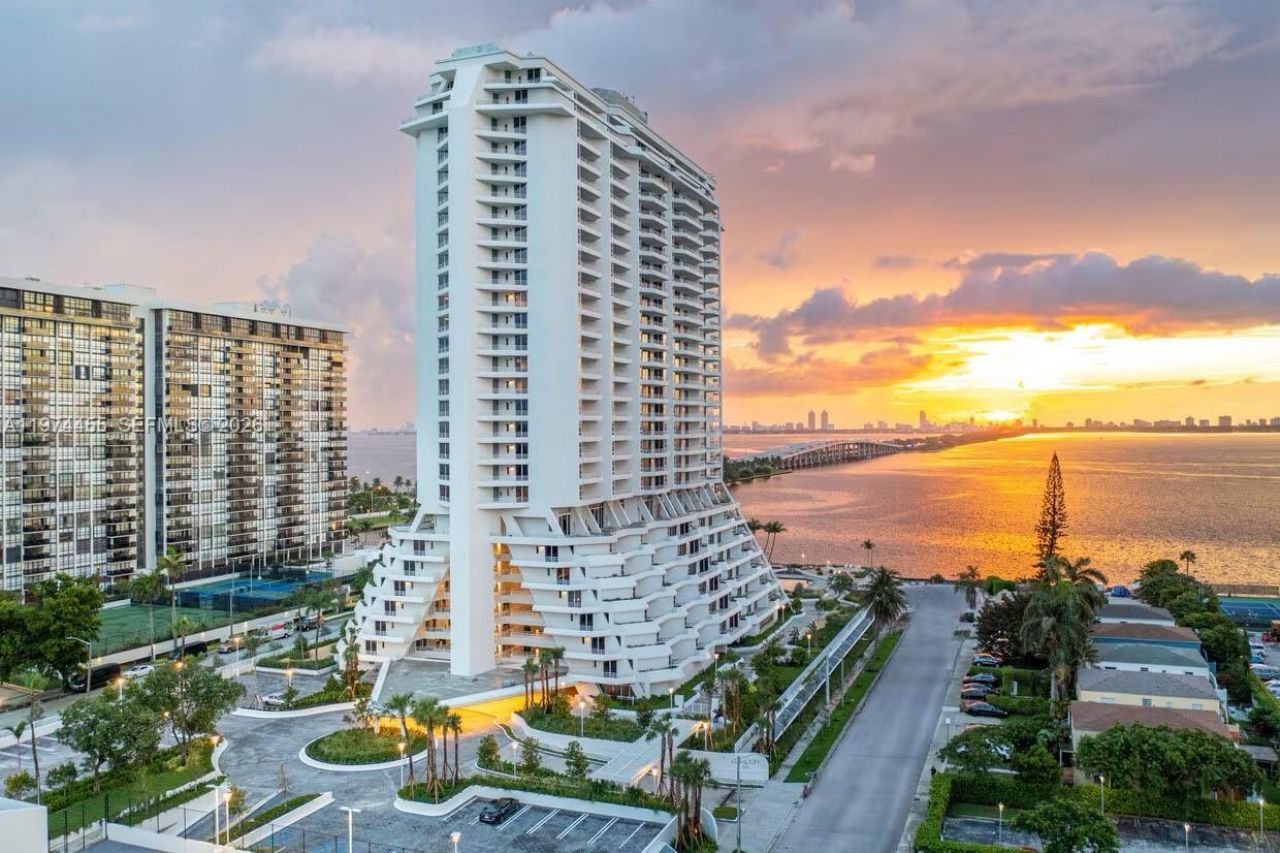 555 NE 34th St, Unit 1906, Miami, FL 33137 Main Photo