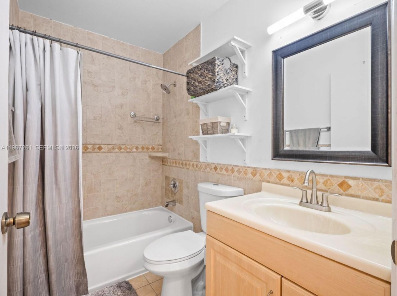 1340 NW 125th Ter , Sunrise, FL 33323 Photo