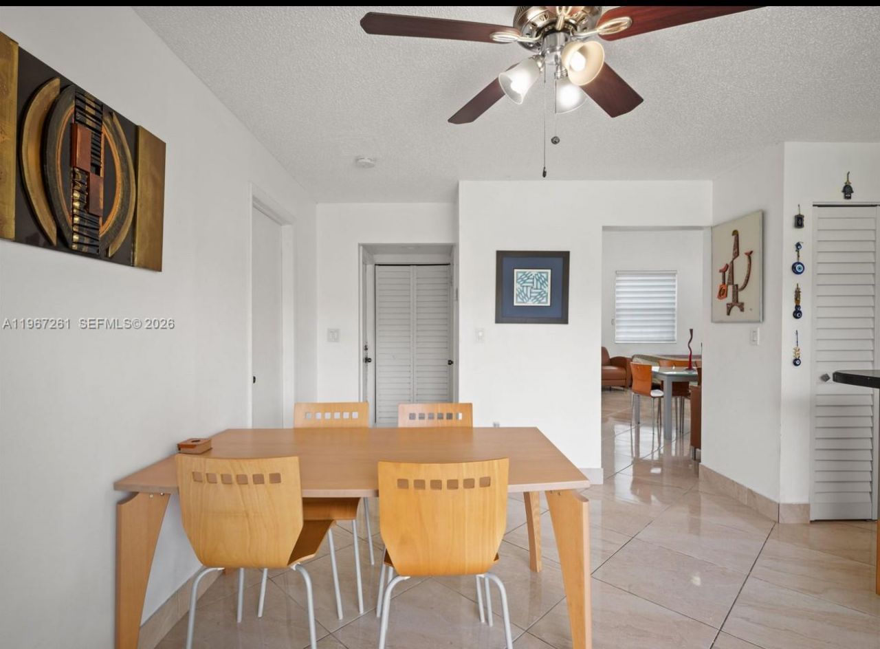 1340 NW 125th Ter , Sunrise, FL 33323 Photo