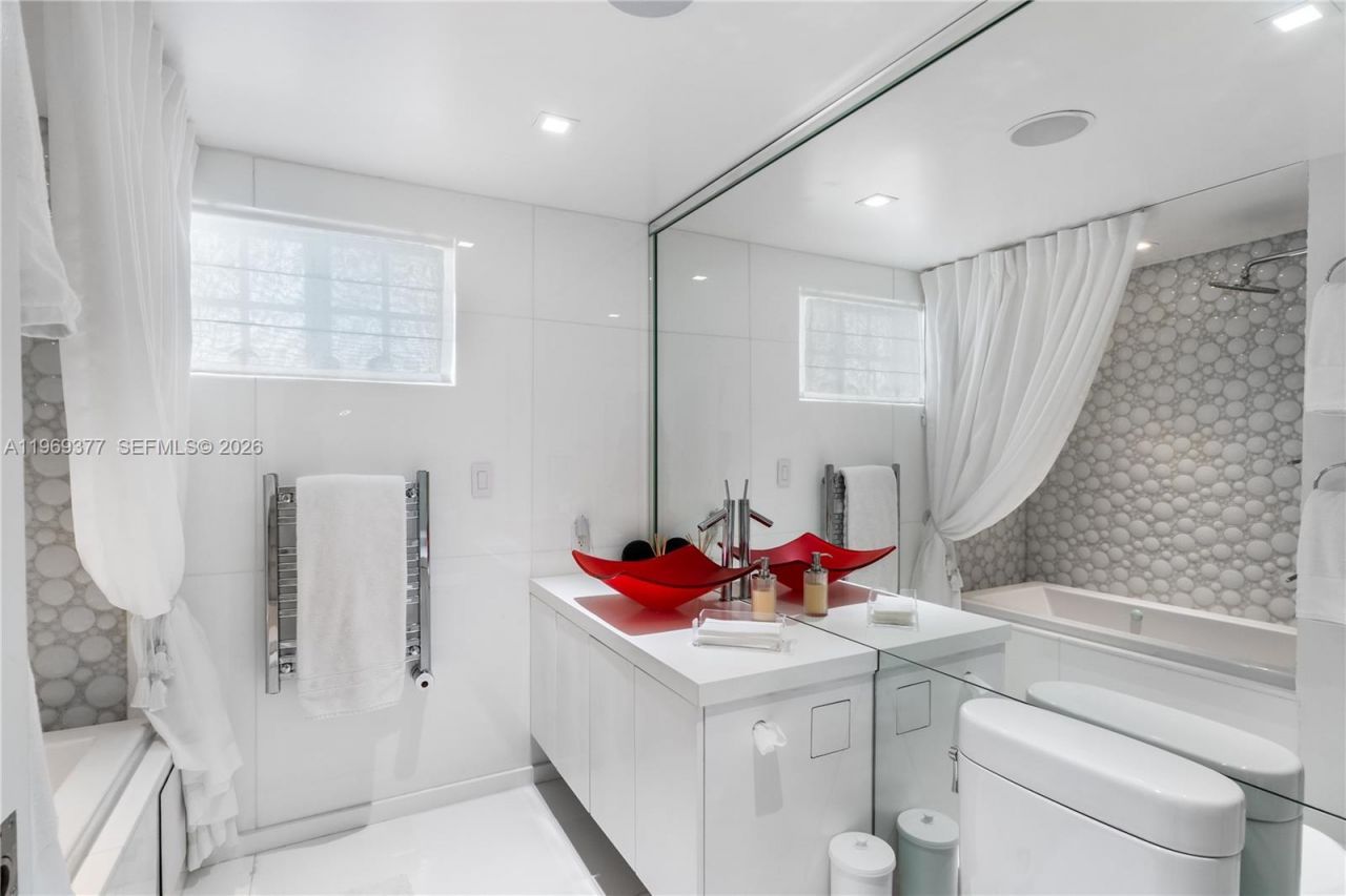 1616 Michigan Ave, Unit 1, Miami Beach, FL 33139 Photo