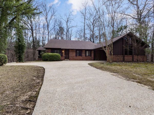 173 Bent tree Trail, Columbus, MS 39705