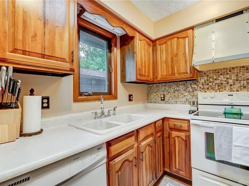 536 Queen Eleanor Court, Miamisburg, OH 45342 Photo 19