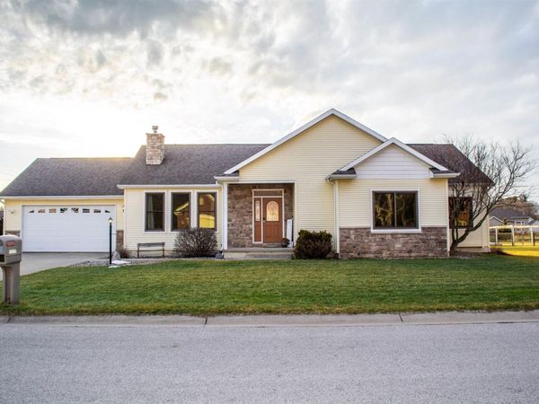 59699 Park Side Drive, Elkhart, IN 46517