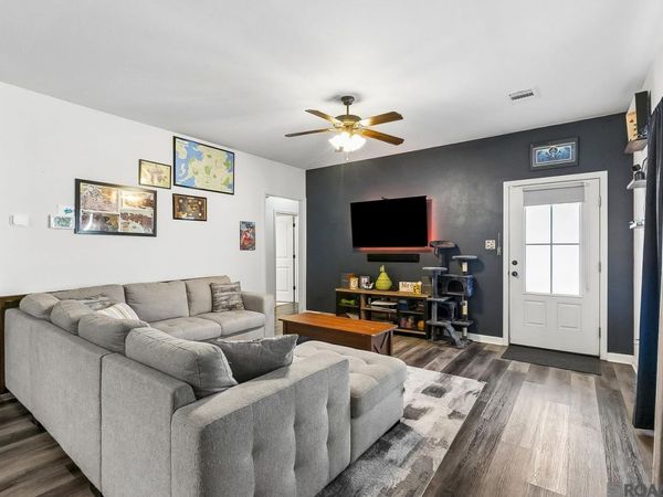 3024 Red Hat Rd, Brusly, LA 70719