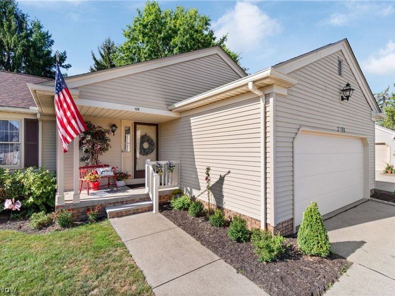 120 Sturbridge Drive, Unit 5195, Medina, OH 44256 Photo 1