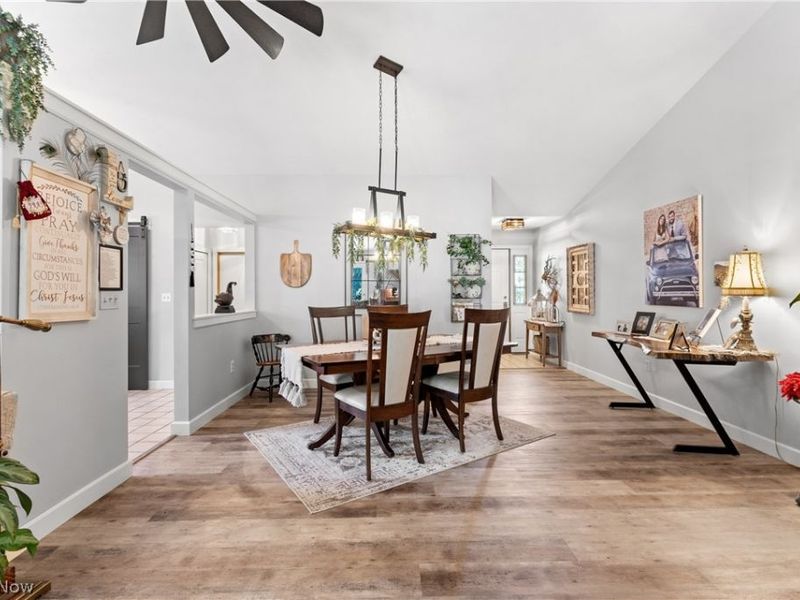 120 Sturbridge Drive, Unit 5195, Medina, OH 44256 Photo 11