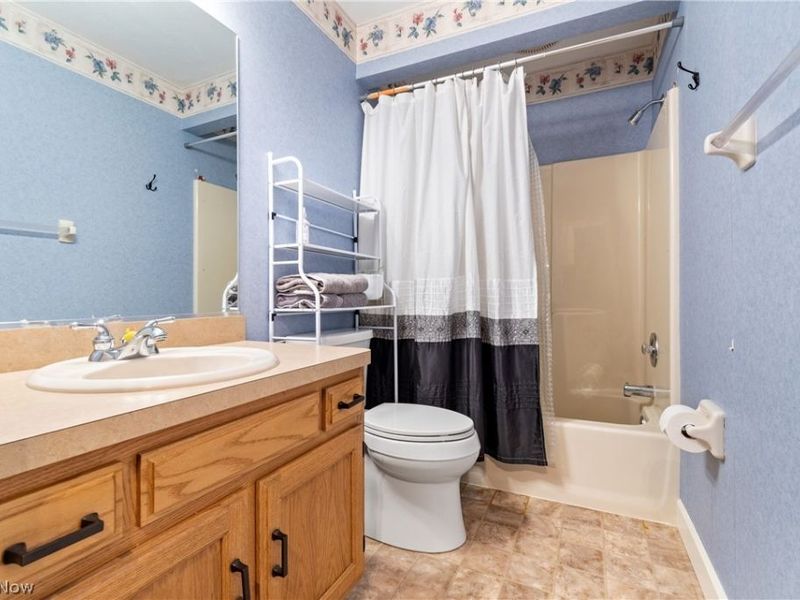 120 Sturbridge Drive, Unit 5195, Medina, OH 44256 Photo 24