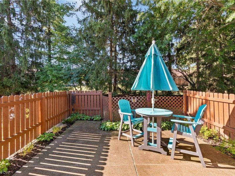 120 Sturbridge Drive, Unit 5195, Medina, OH 44256 Photo 4