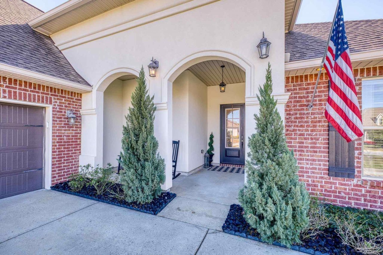 4733 Foxtail Palm Dr, Gulf Breeze, FL 32563 Main Photo