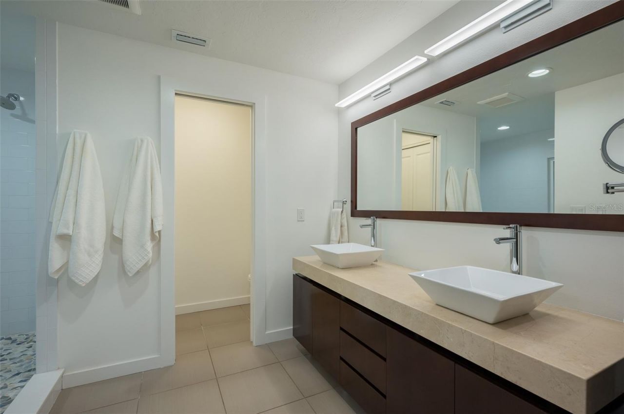 4938 Commonwealth Drive, Sarasota, FL 34242 Photo