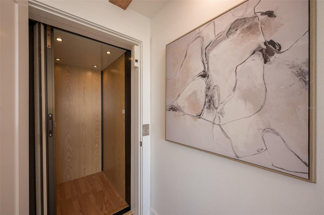 4938 Commonwealth Drive, Sarasota, FL 34242 Photo