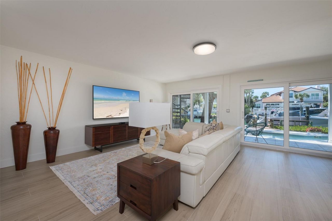 4938 Commonwealth Drive, Sarasota, FL 34242 Photo