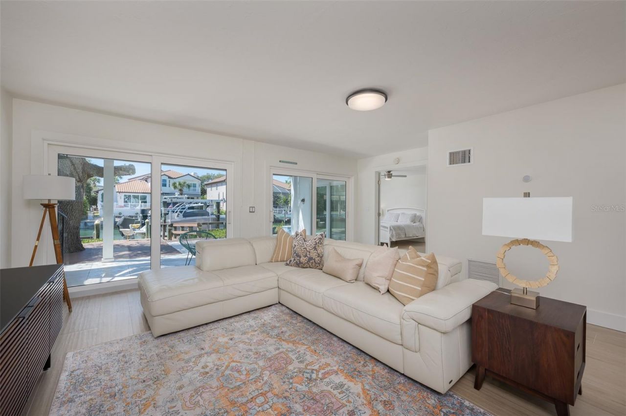 4938 Commonwealth Drive, Sarasota, FL 34242 Photo