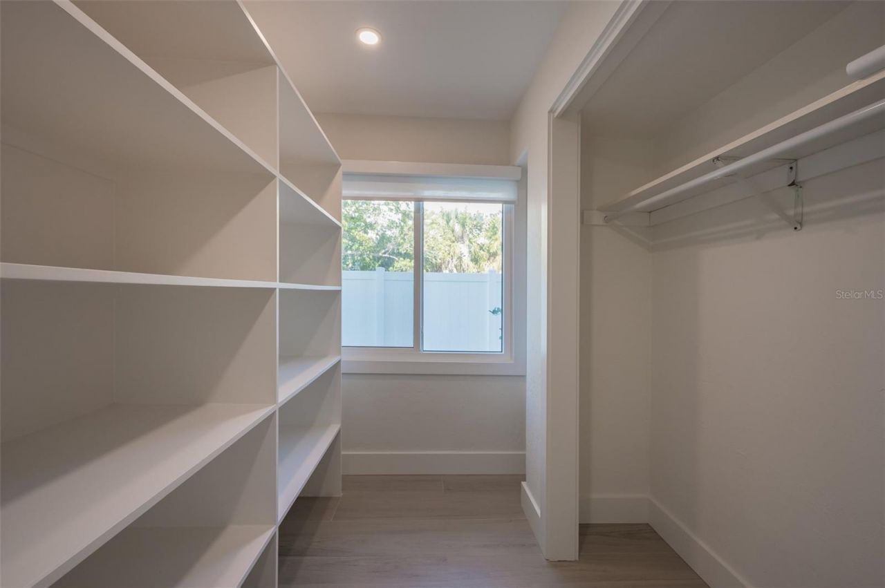 4938 Commonwealth Drive, Sarasota, FL 34242 Photo