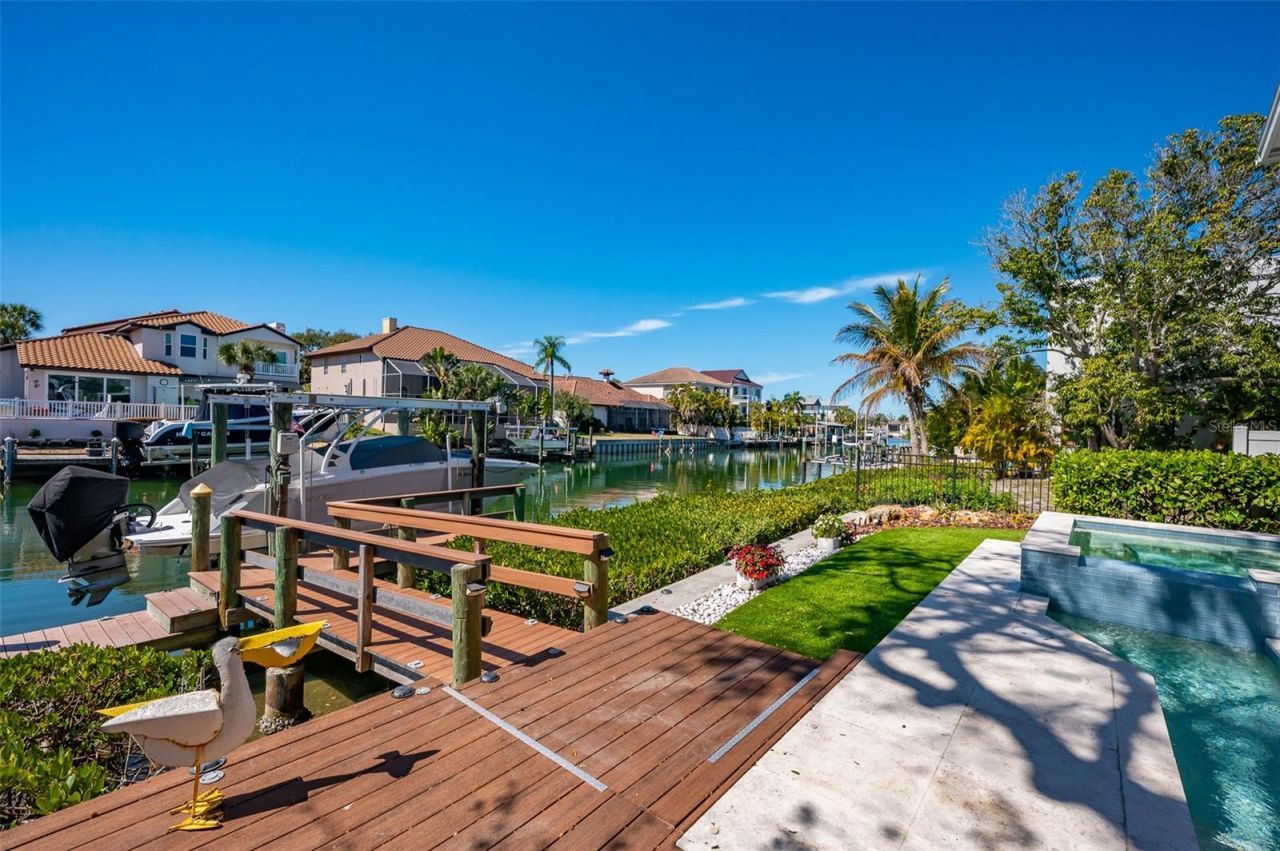 4938 Commonwealth Drive, Sarasota, FL 34242 Photo