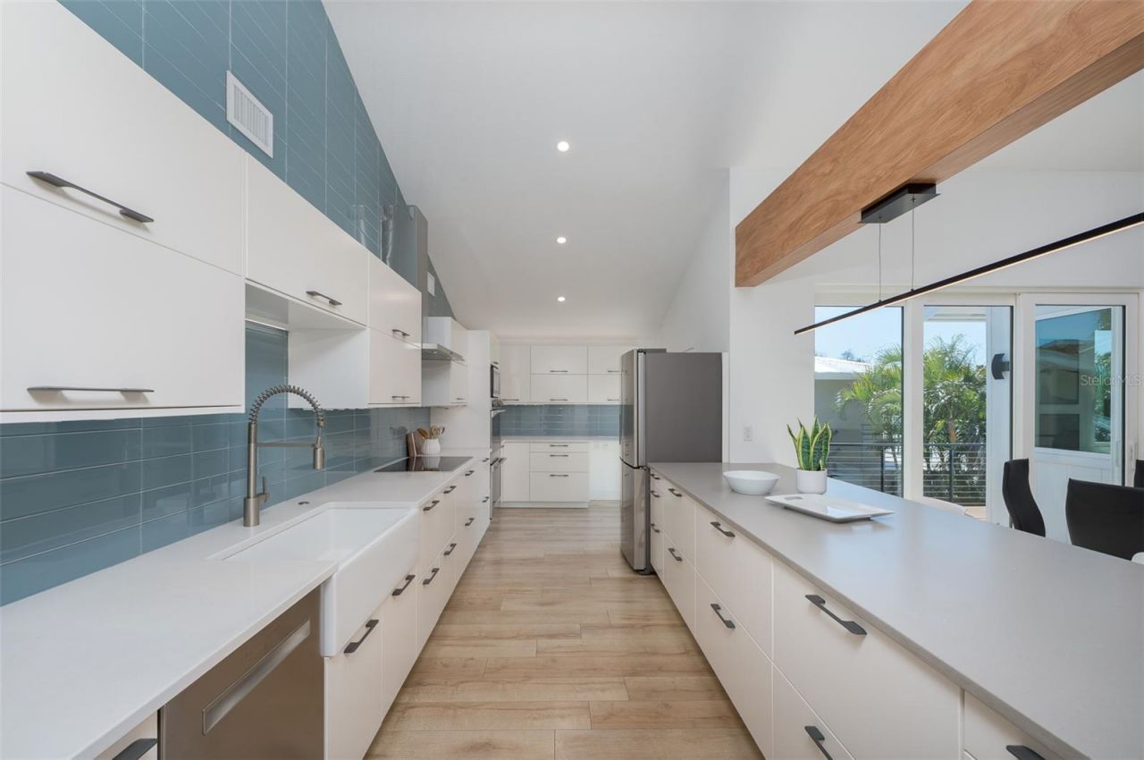 4938 Commonwealth Drive, Sarasota, FL 34242 Photo