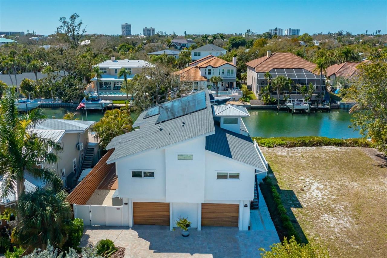 4938 Commonwealth Drive, Sarasota, FL 34242 Photo