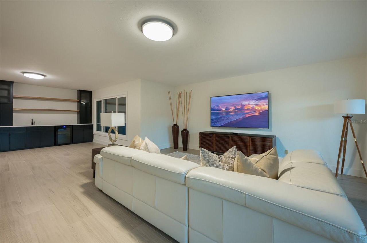 4938 Commonwealth Drive, Sarasota, FL 34242 Photo