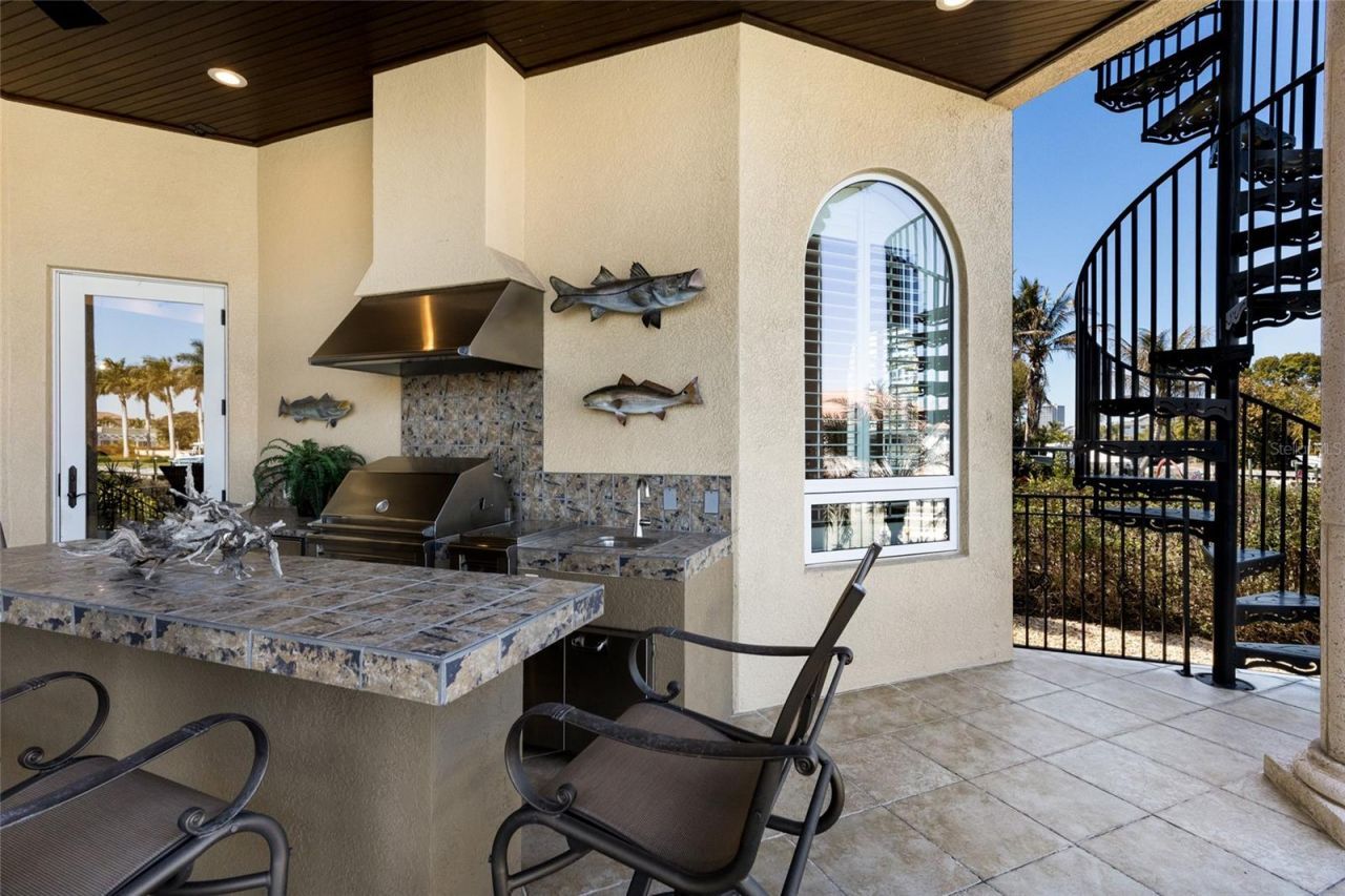 617 N Owl Drive, Sarasota, FL 34236 Photo