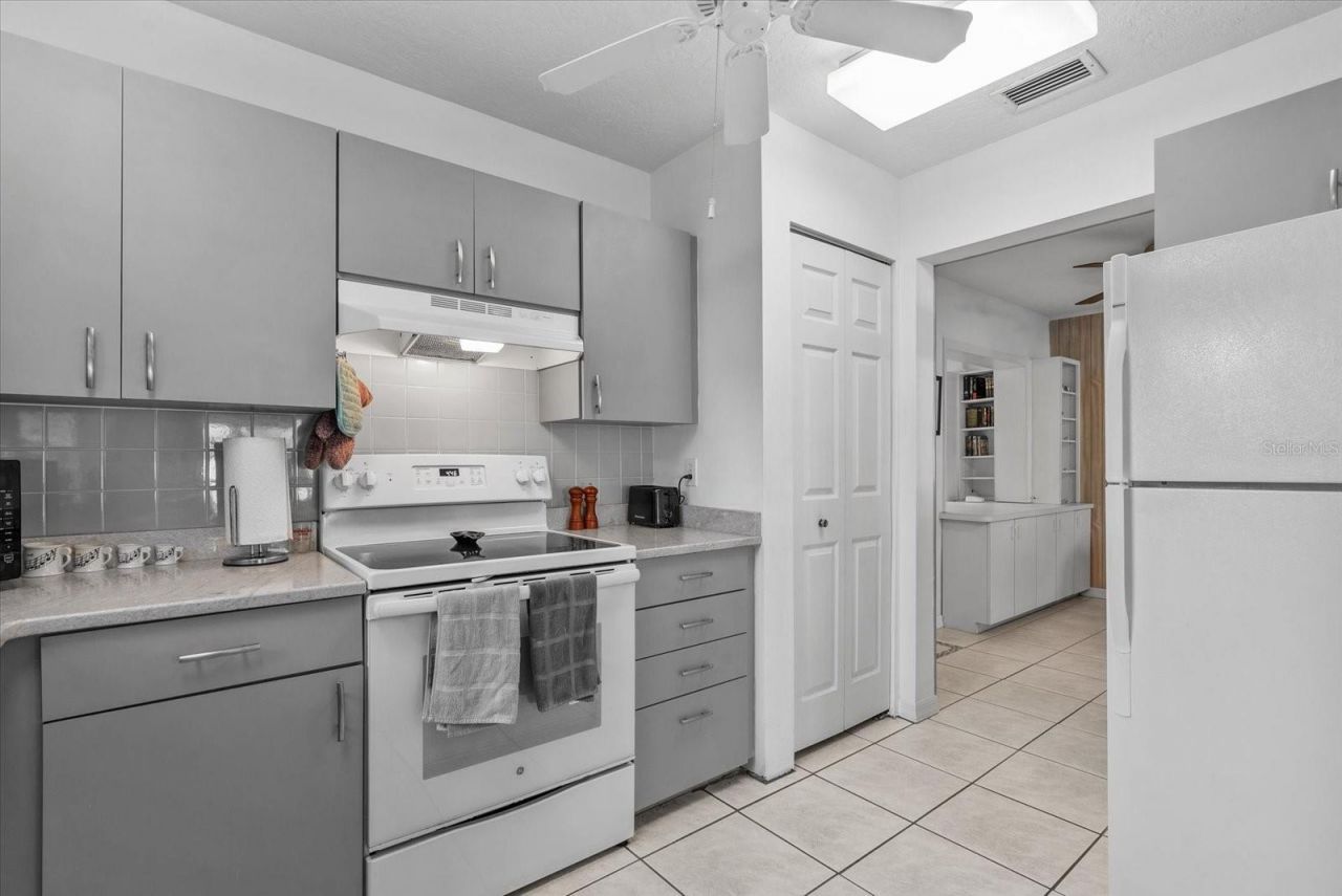 1602 27th Street W, Bradenton, FL 34205 Photo