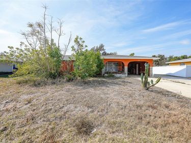 2327 AMBROSE LANE , PORT CHARLOTTE, FL 33952