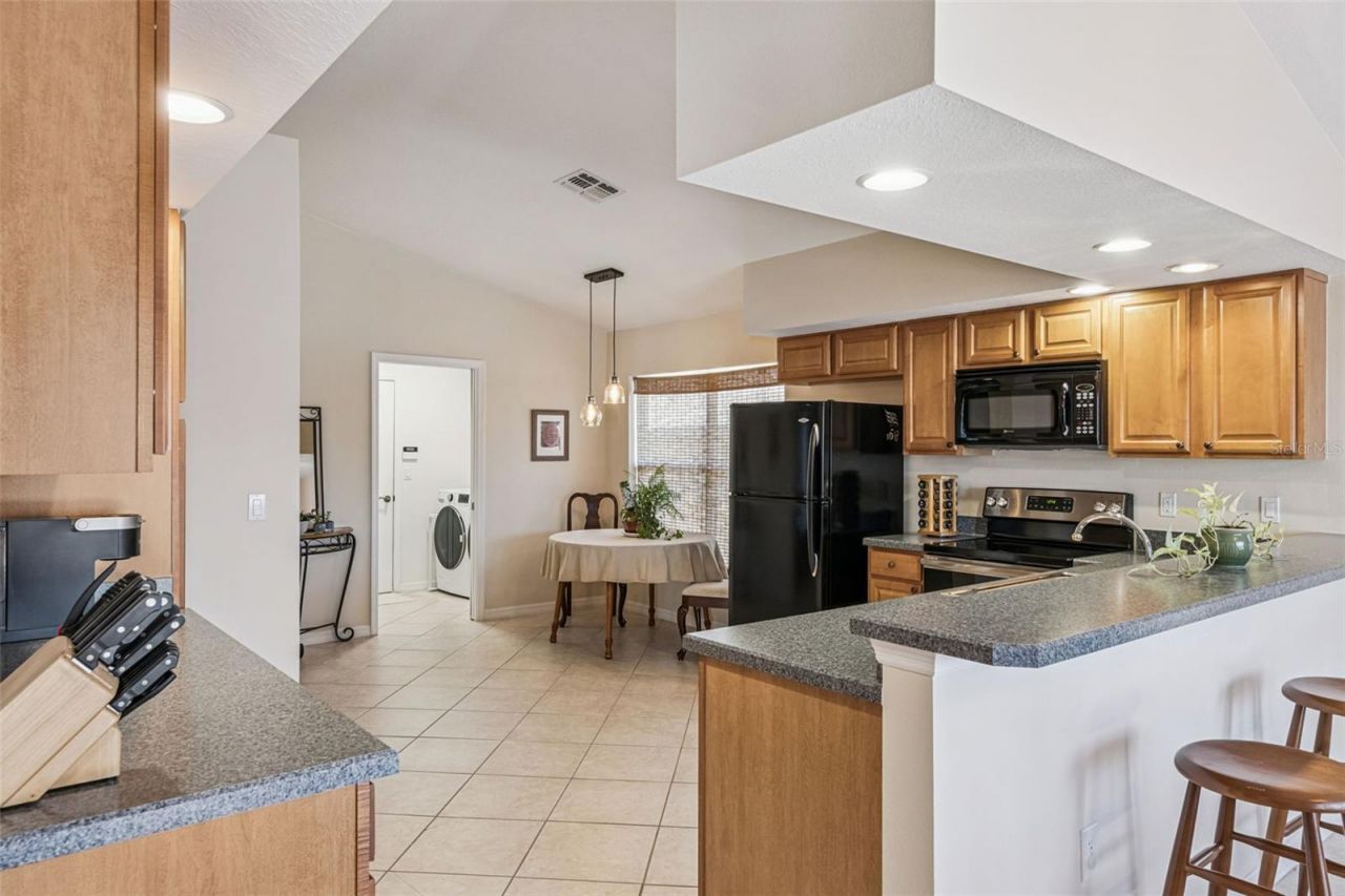 457 Knightsbridge Circle , Davenport, FL 33896 Photo