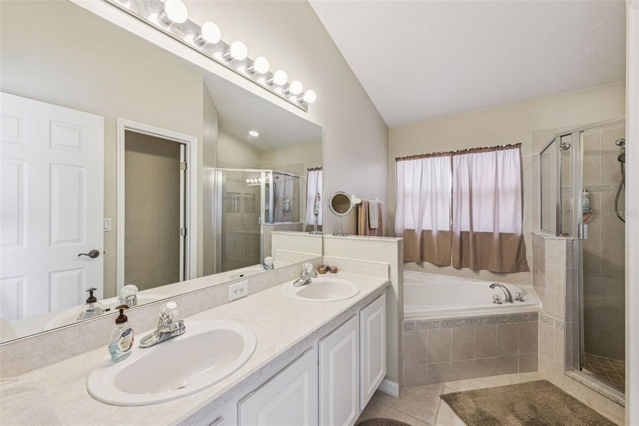 457 Knightsbridge Circle , Davenport, FL 33896 Photo