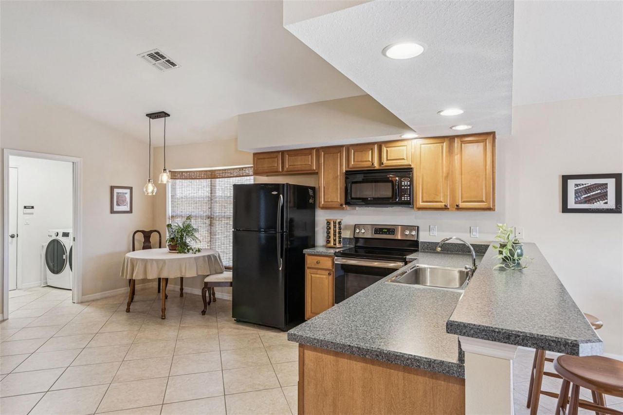 457 Knightsbridge Circle , Davenport, FL 33896 Photo