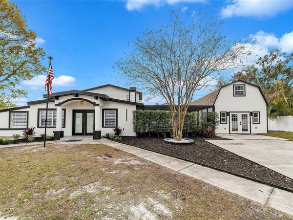 4518 W IDLEWILD AVENUE , TAMPA, FL 33614