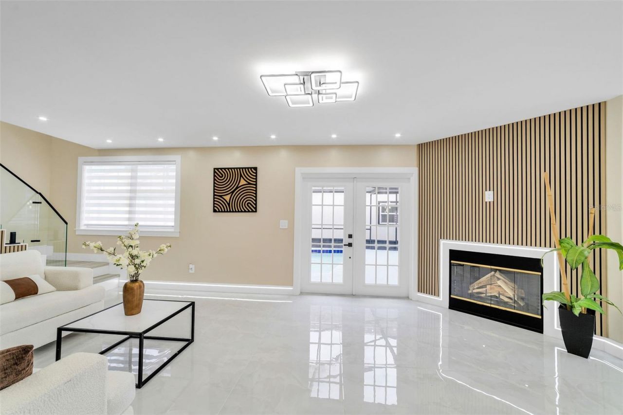 4518 W Idlewild Avenue, Tampa, FL 33614 Photo