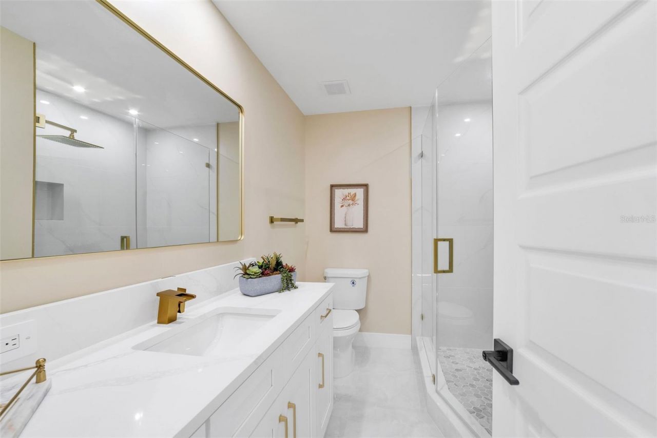 4518 W Idlewild Avenue, Tampa, FL 33614 Photo