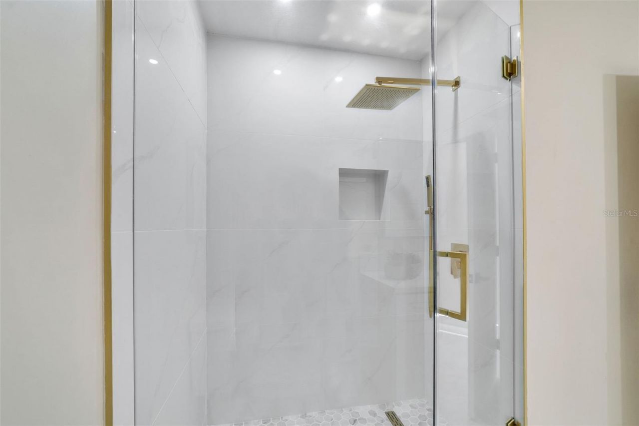 4518 W Idlewild Avenue, Tampa, FL 33614 Photo