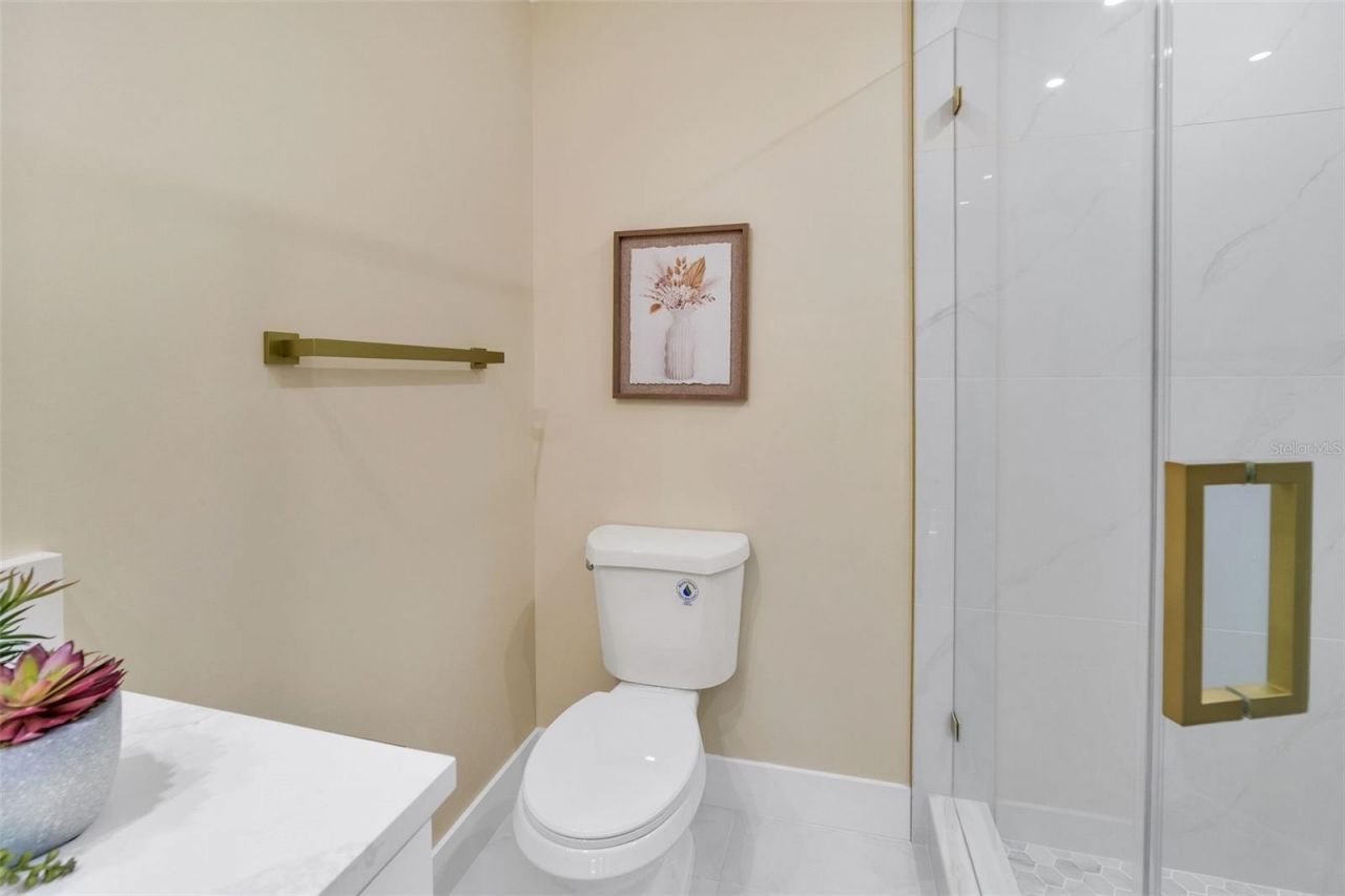 4518 W Idlewild Avenue, Tampa, FL 33614 Photo