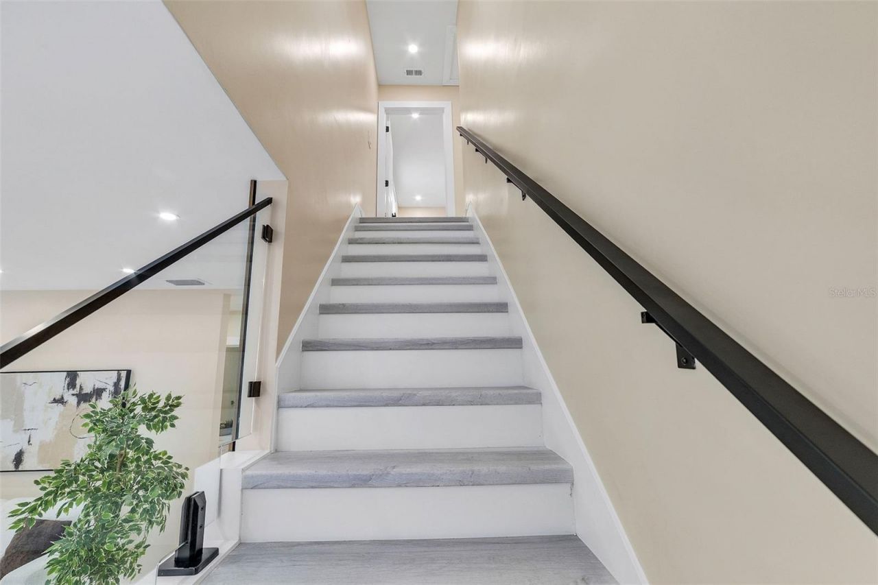 4518 W Idlewild Avenue, Tampa, FL 33614 Photo