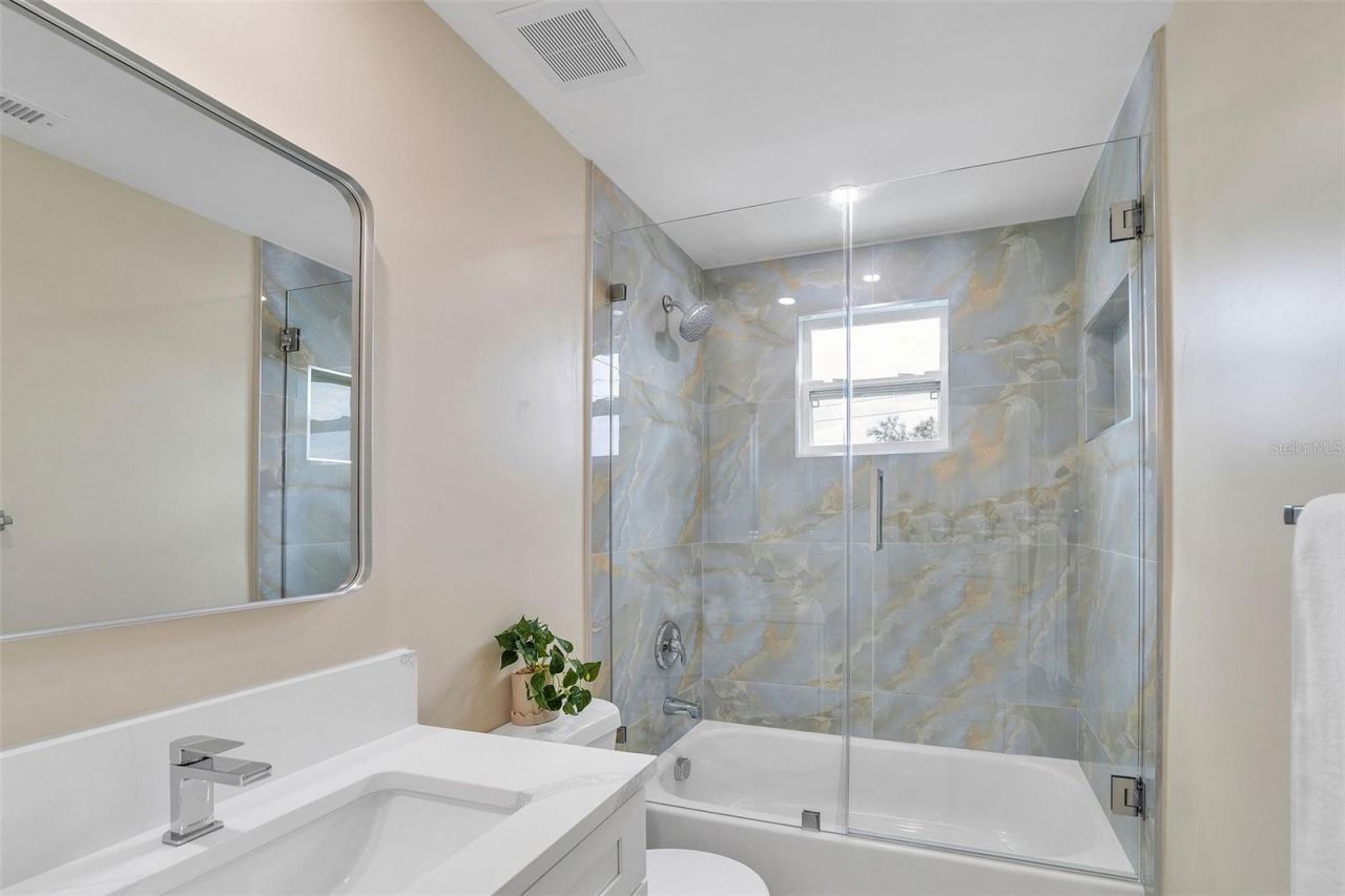 4518 W Idlewild Avenue, Tampa, FL 33614 Photo