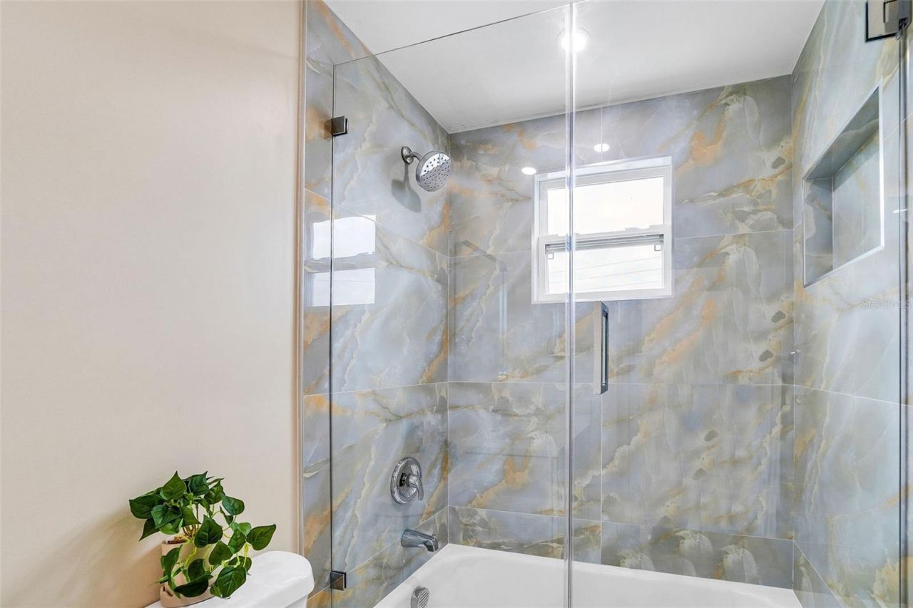 4518 W Idlewild Avenue, Tampa, FL 33614 Photo