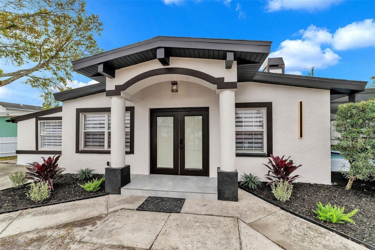 4518 W Idlewild Avenue, Tampa, FL 33614 Photo